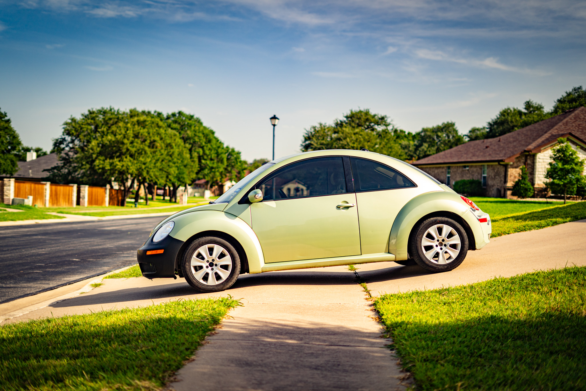 Window tint on light green Volkswagen Beetle — tinted side windows, Killeen TX