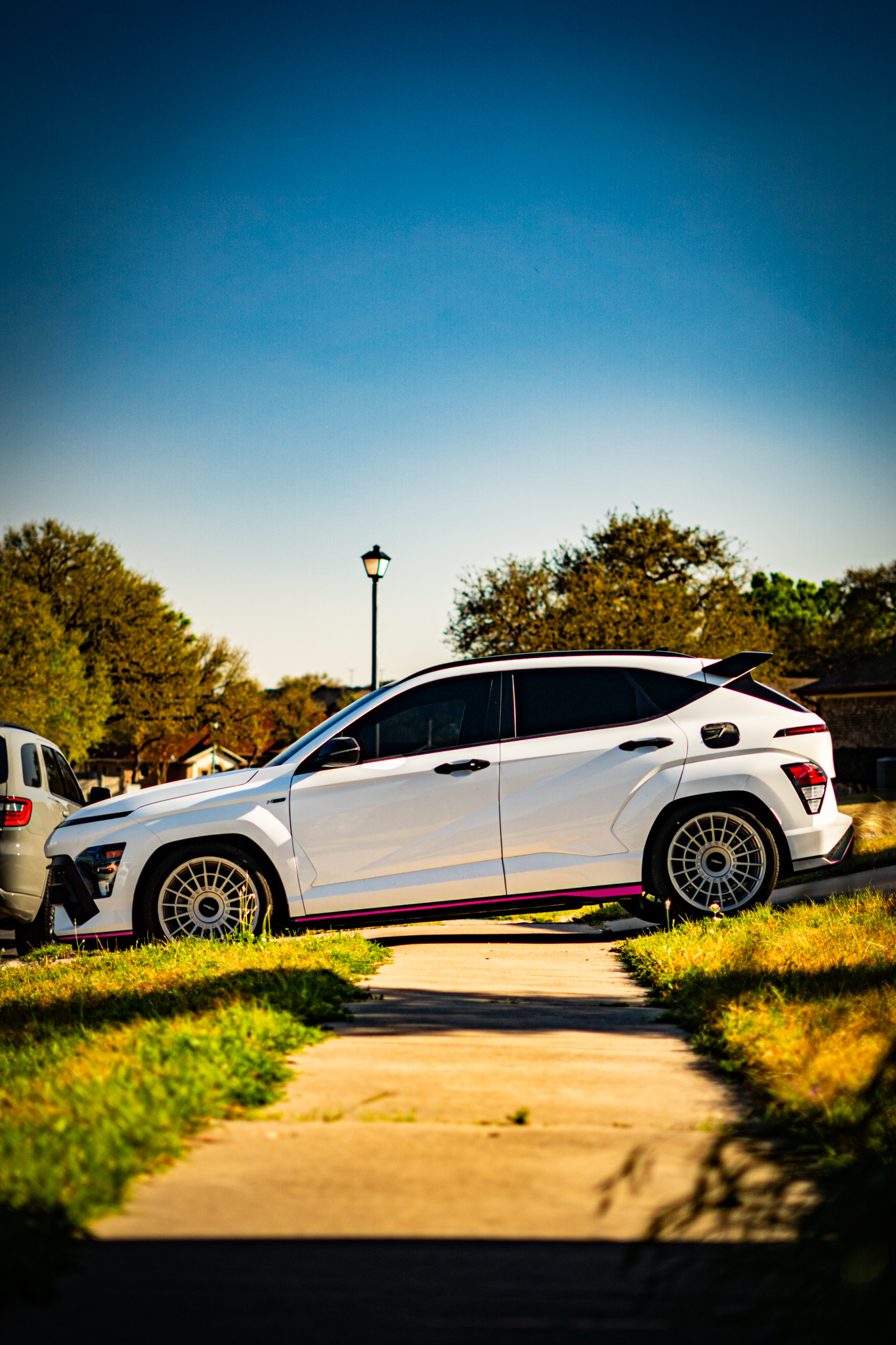 Window tint on white Hyundai Kona crossover — side profile, Killeen TX